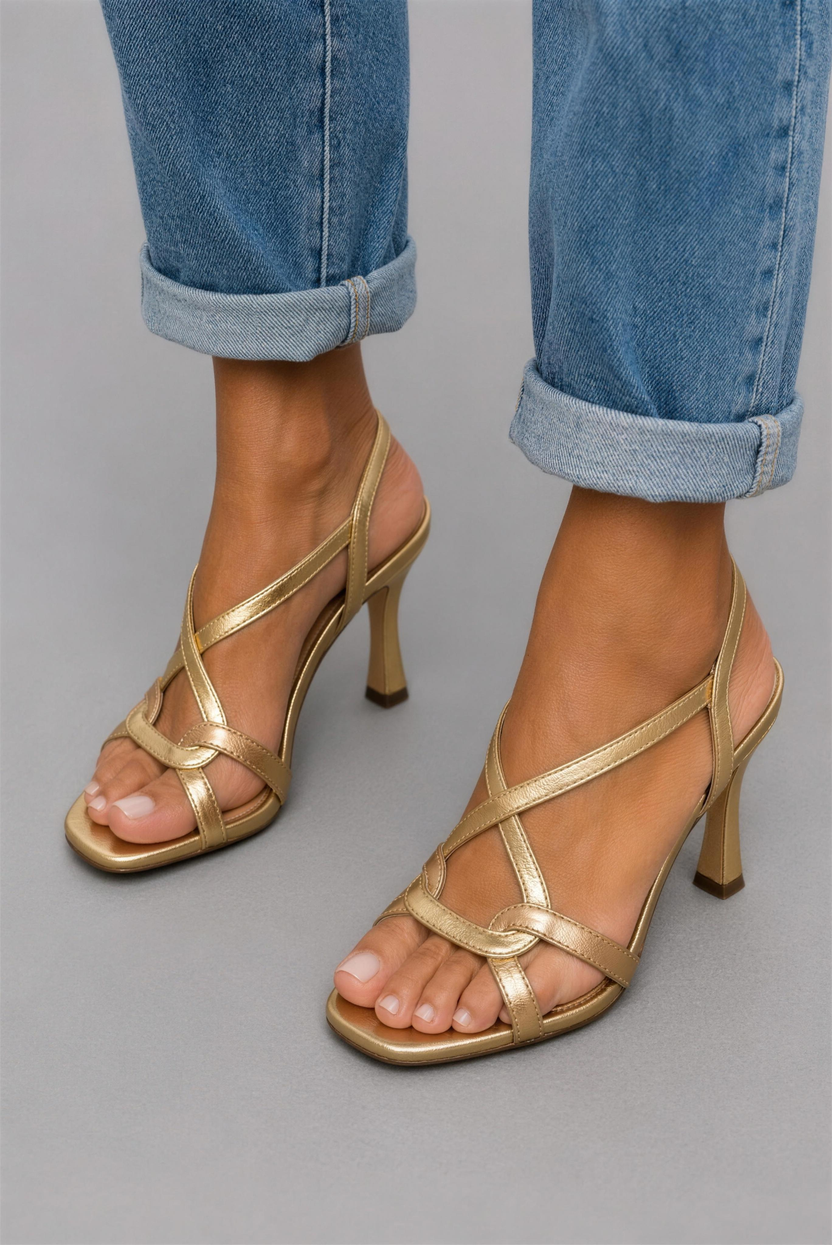 Isabella | Sandalias Doradas de Tacón
